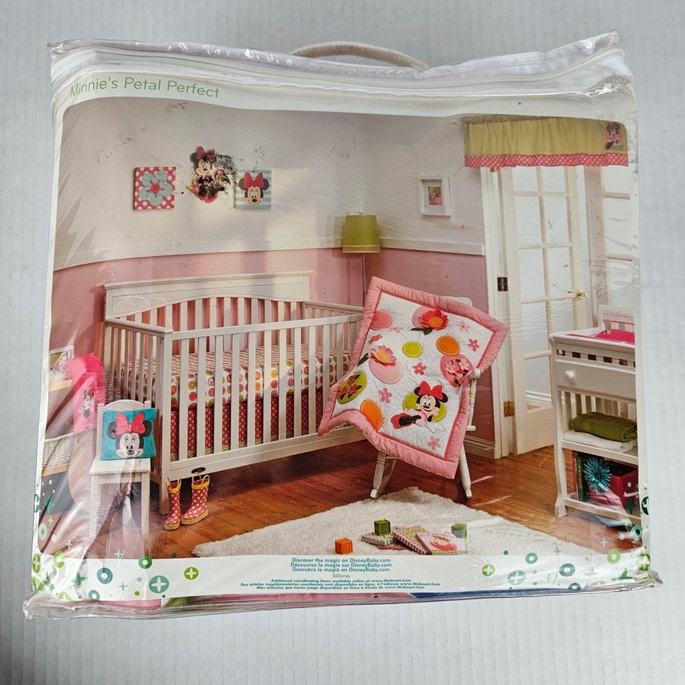 Disney Baby Minnie Mouse Petals Perfect 9-pc. Crib Bedding Set - Picture 15 of 16